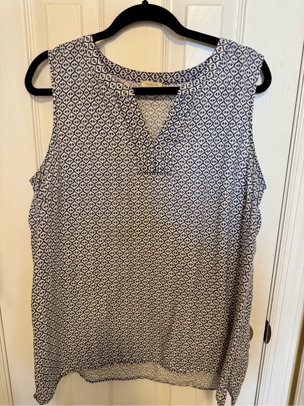 Talbots Navy and White Geometric Sleeveless Top